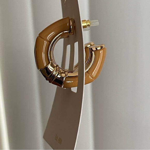 Lilly Pulitzer Oyster Bay Hoop Earrings - Picture 5 of 8